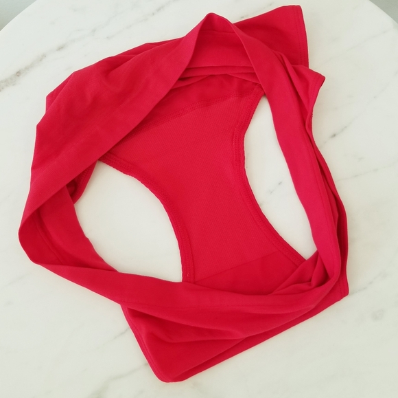 Victoria's Secret High Leg Brief High Waist Red Panty Gold Iconic V Logo NWT - Picture 9 of 12